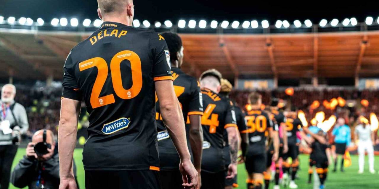 Hull City’nin Forma Sponsoru Mcvitie’s Oldu