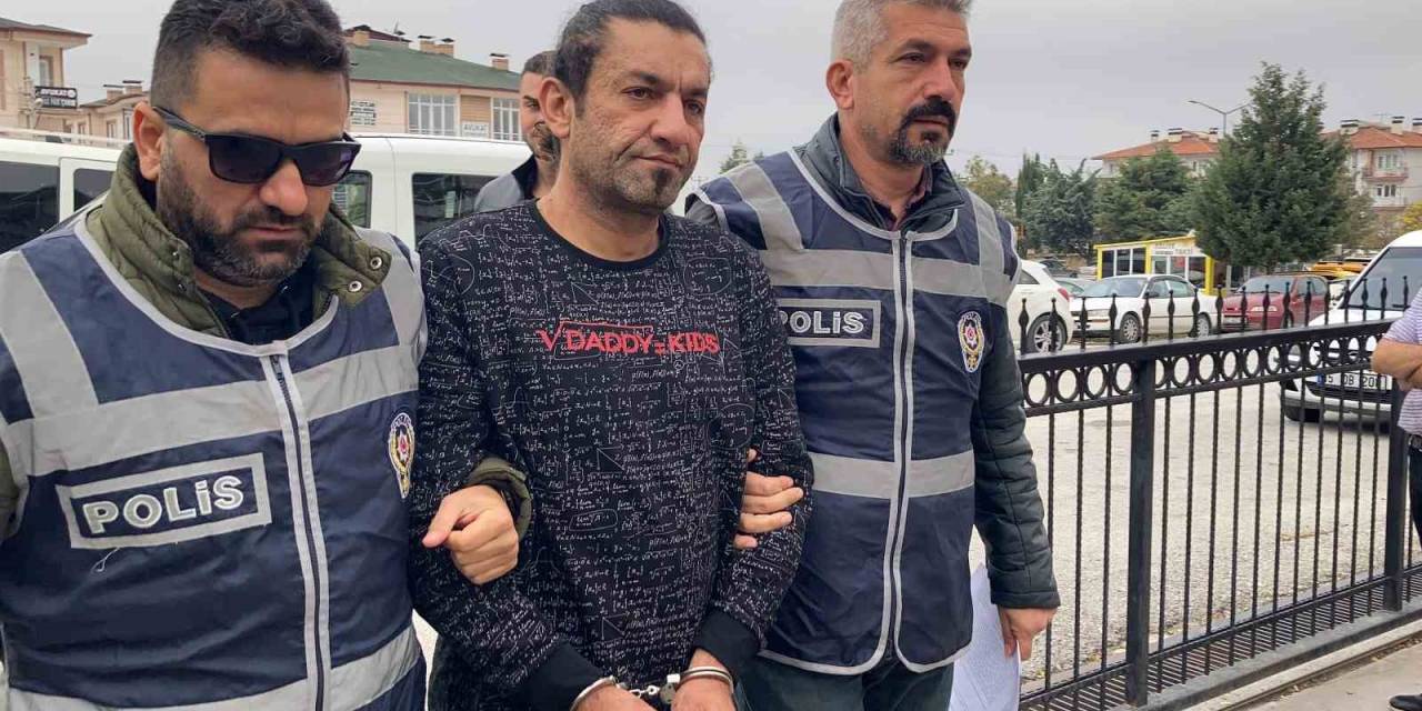 Burdur’da 25 Yıl Hapis Cezasıyla Aranan Şahıs Yakalanarak Cezaevine Gönderildi