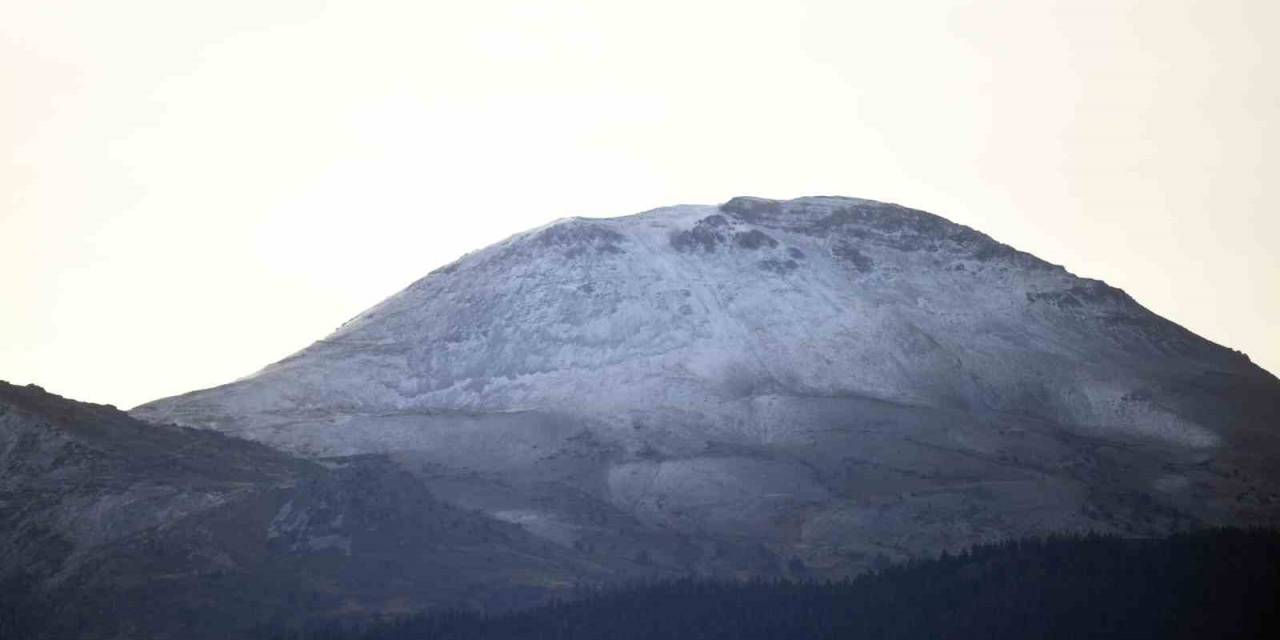 Ilgaz Dağı’na Mevsimin İlk Karı Düştü