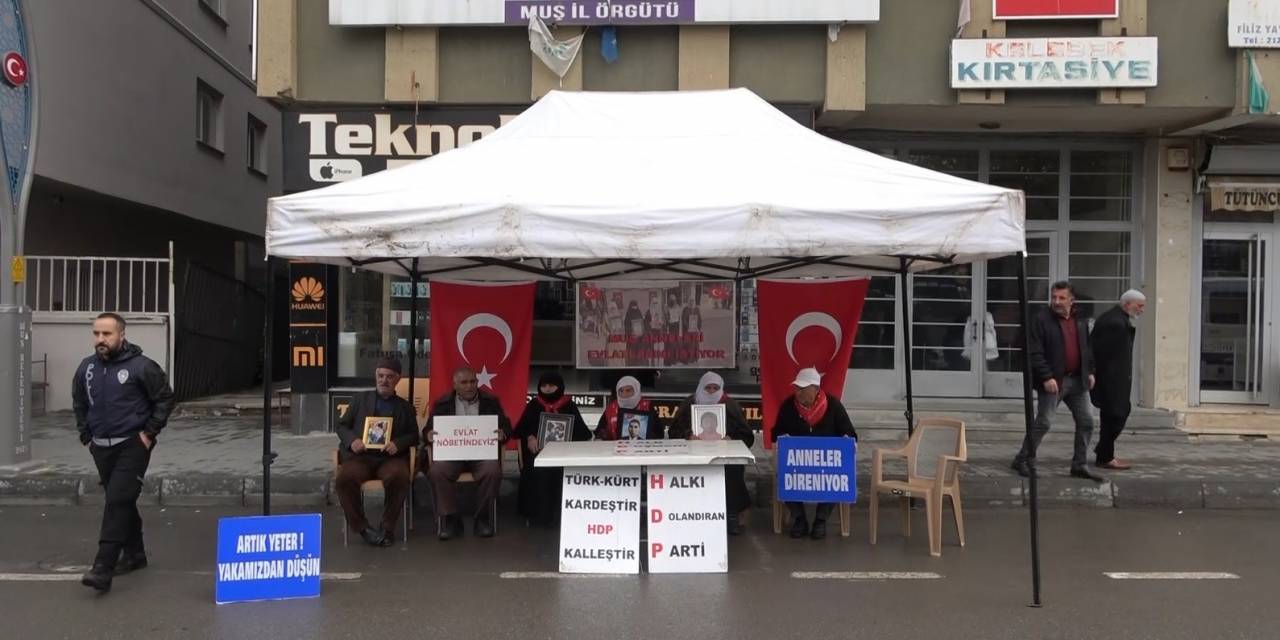 Muşlu Ailelerin Evlat Nöbeti Devam Ediyor