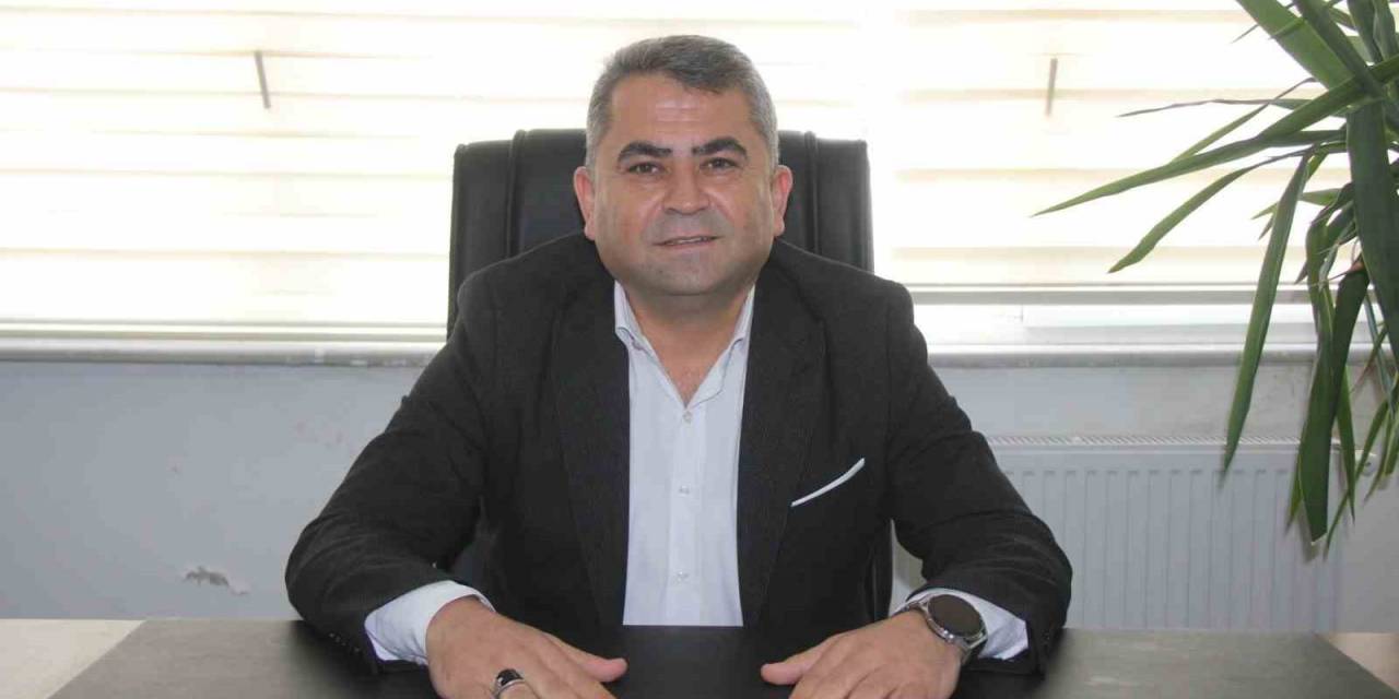 Chp’li Meclis Üyesi, Özgür Özel’in Selahattin Demirtaş’a Selam Yollaması Nedeniyle Partisinden İstifa Etti