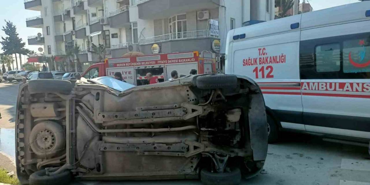 Cip İle Çarpışan Hafif Ticari Araç Devrildi: 1 Yaralı