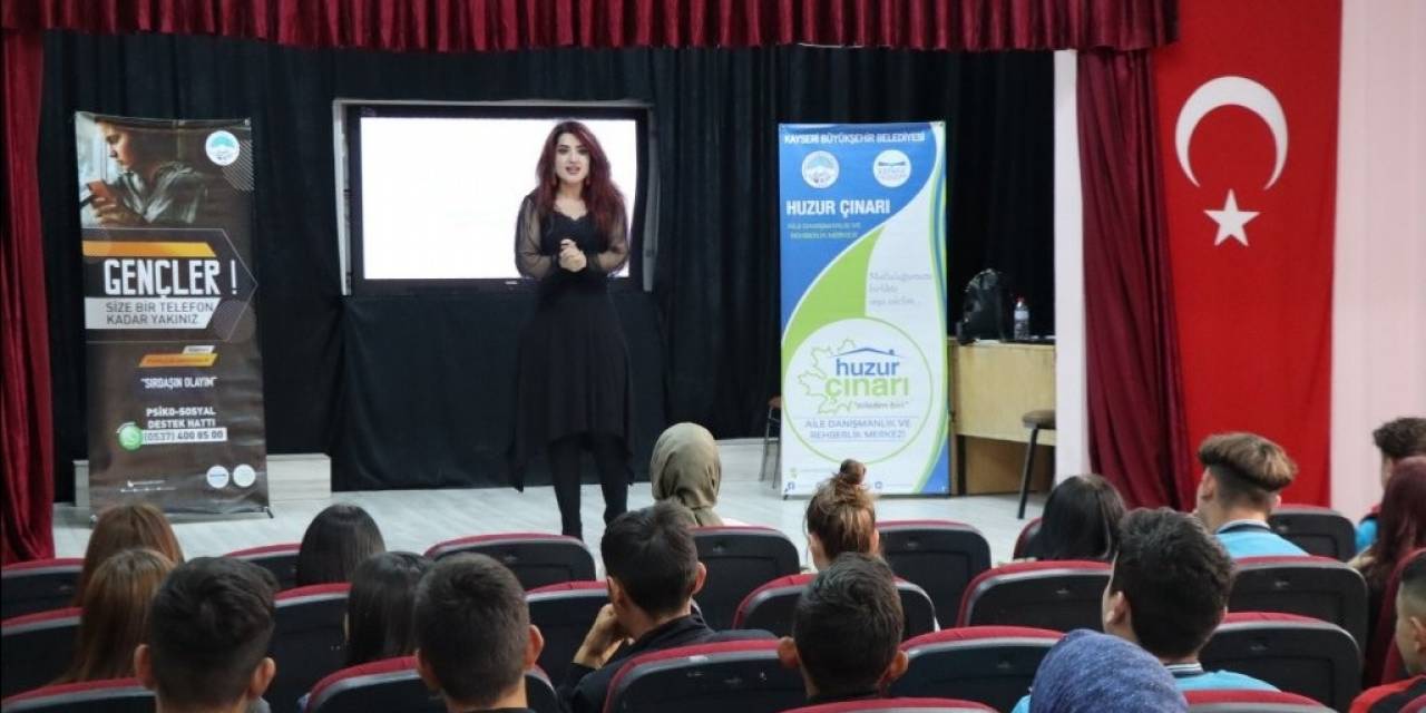 Büyükşehir’in Aile Yaşam Merkezi Yılda 20 Bin Kişiye Ulaşıyor