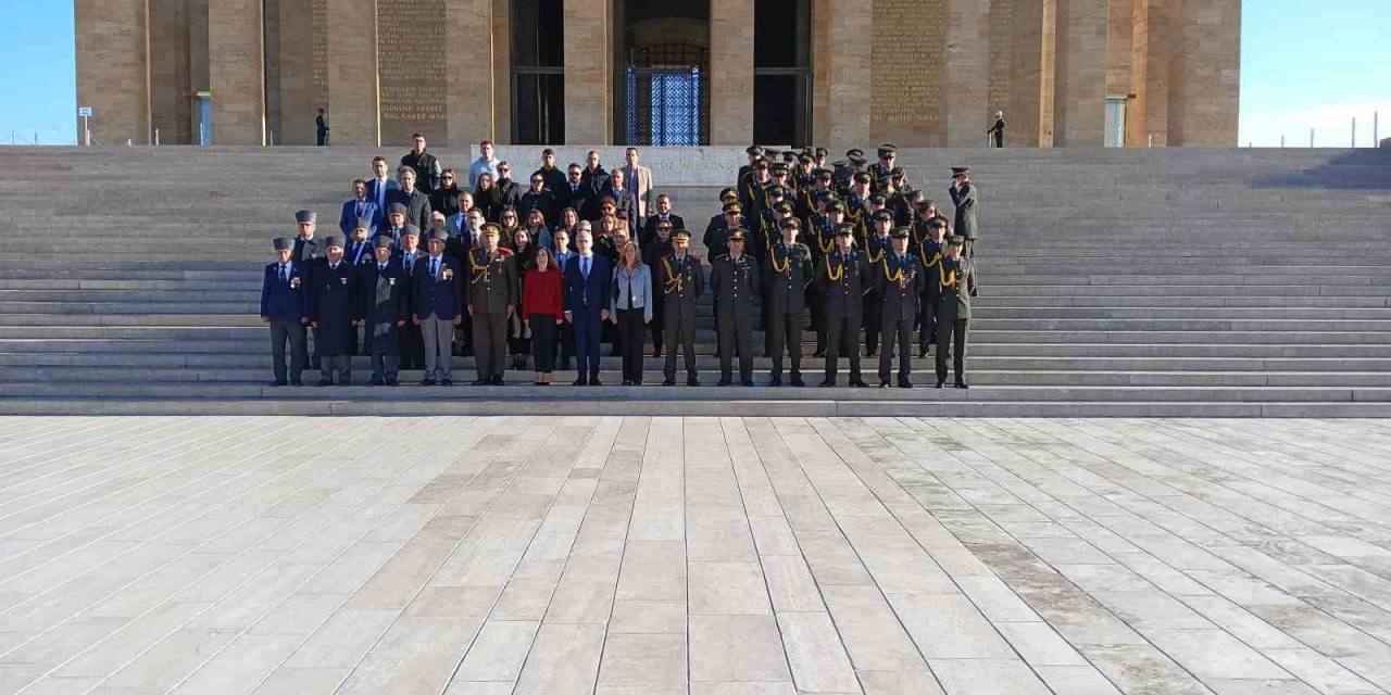 Kktc Büyükelçisi Korukoğlu’ndan Anıtkabir’e Ziyaret