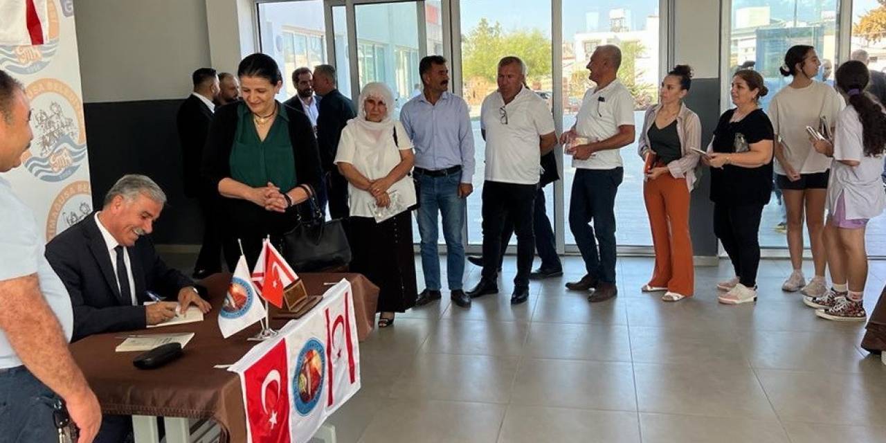 Adıyamanlı Yazara Kıbrıs’ta Yoğun İlgi