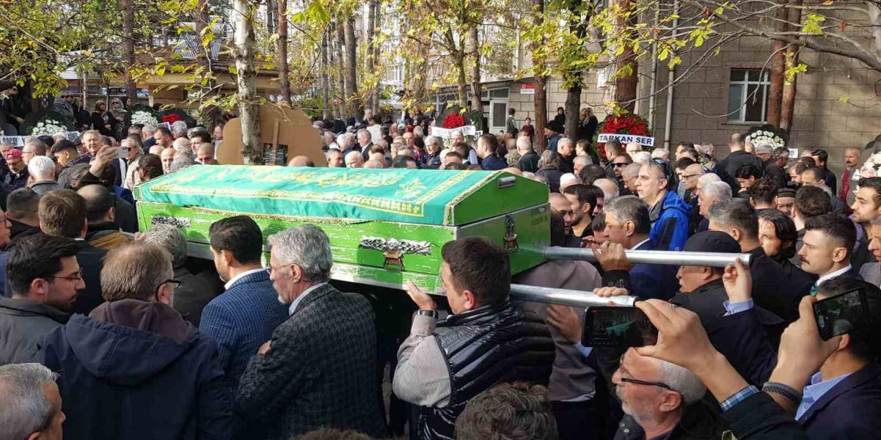 Beşiktaş Kulübü Başkanı Çebi’nin Kayınpederi Toprağa Verildi