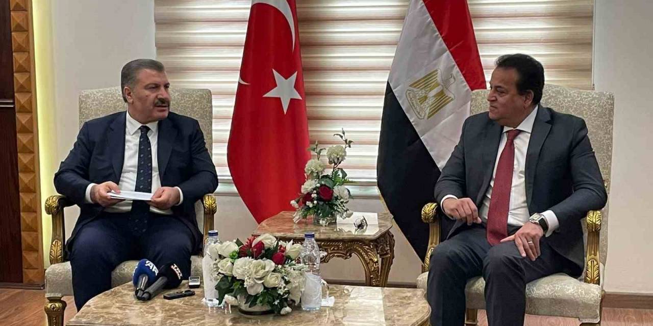 Sağlık Bakanı Koca: "(Gazzeli) Hastaların Ambulans Uçaklarla Türkiye’ye Getirilmesi Planlanıyor"