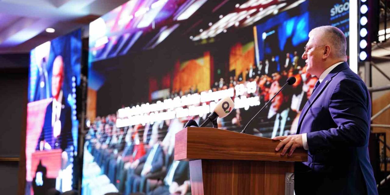 2. Sigorta Fuarı’nda Sektör Paydaşları Bir Araya Geldi