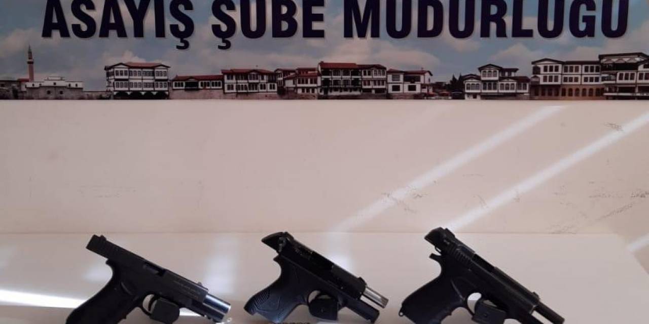 Amasya’da Polisten Sanal Devriyede Operasyon: 3 Gözaltı