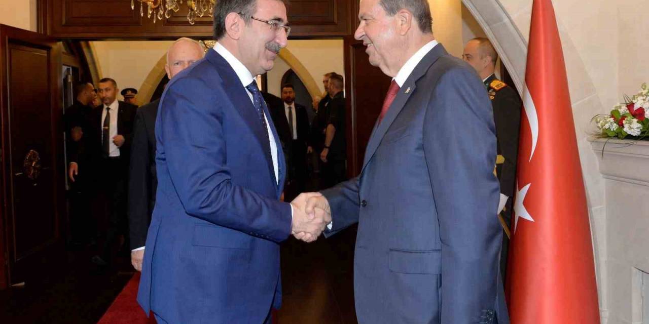 Cumhurbaşkanı Yardımcısı Yılmaz, Kktc Cumhurbaşkanı Tatar İle Bir Araya Geldi