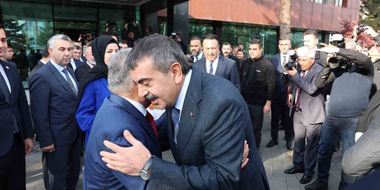 Milli Eğitim Bakanı Tekin’den Başkan Büyükkılıç’a Ziyaret