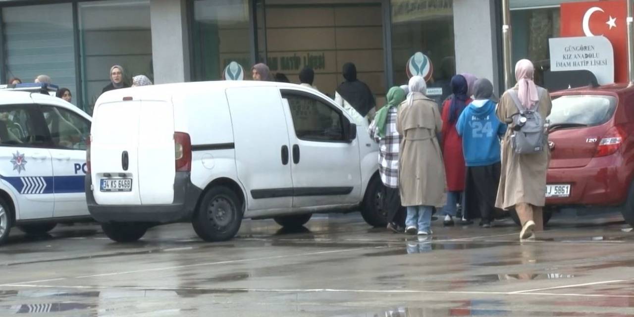Güngören’de Bulunan Yatılı Okulda Yangın Paniği