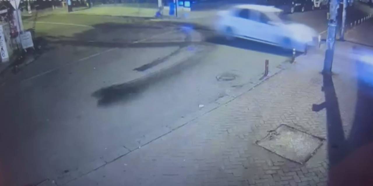 Alkollü Sürücü Otomobiliyle Banka Şubesine Daldı