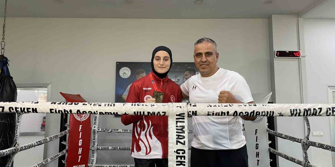 Milli Antrenör Amcasının Israrıyla Spora Başladı, 16 Yaşında Dünya Şampiyonu Oldu