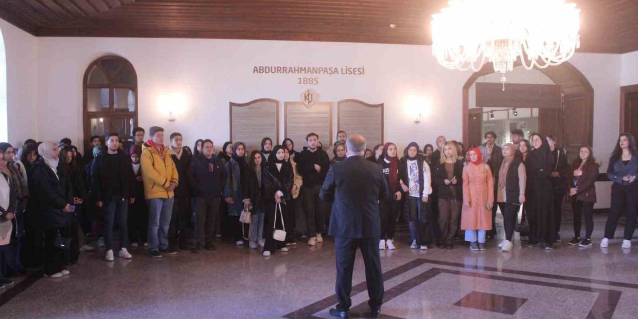 Üniversite Eğitimi İçin İlk Kez Kastamonu’ya Gelen Öğrencilere Şehir Turu