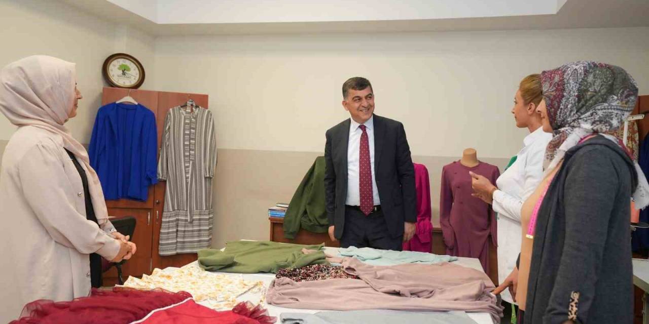 Başkan Fadıloğlu, Üreten Yetim Anneleri Ziyaret Etti