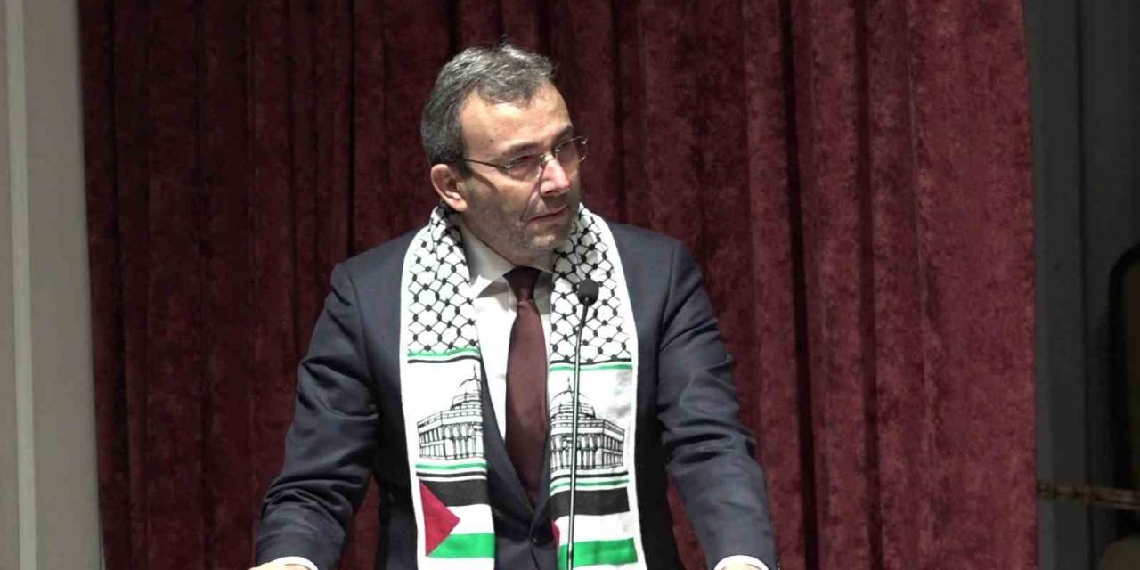 Filistin’e Destek Gecesinde Duygusal Anlar