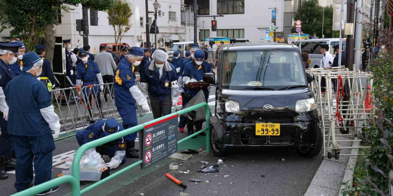 Tokyo’da Bir Araç İsrail Büyükelçiliği Yakınındaki Barikata Çarptı: 1 Polis Yaralandı