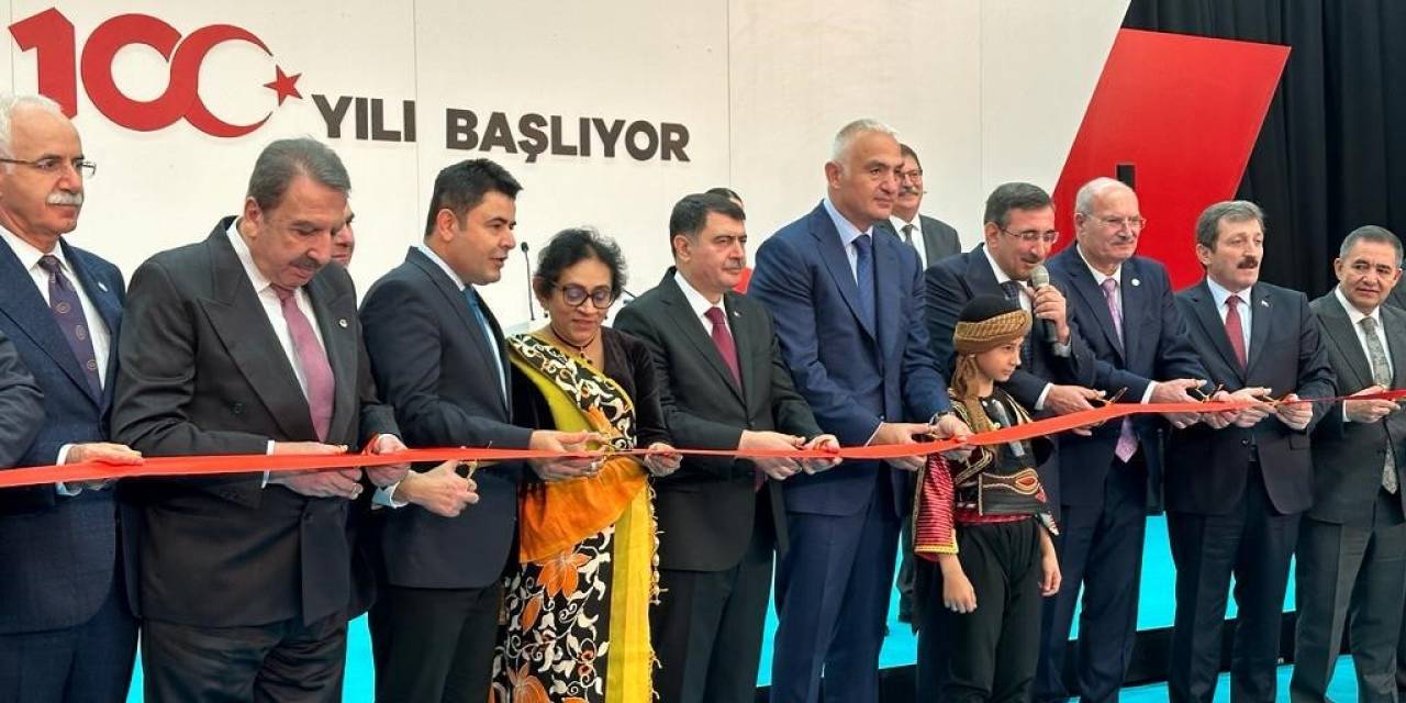 Cumhurbaşkanı Yardımcısı Yılmaz: “Orta Vadeli Program Çerçevesinde Turizm Yıl Sonu Hedefimiz 55 Milyar Doları Aşmak”