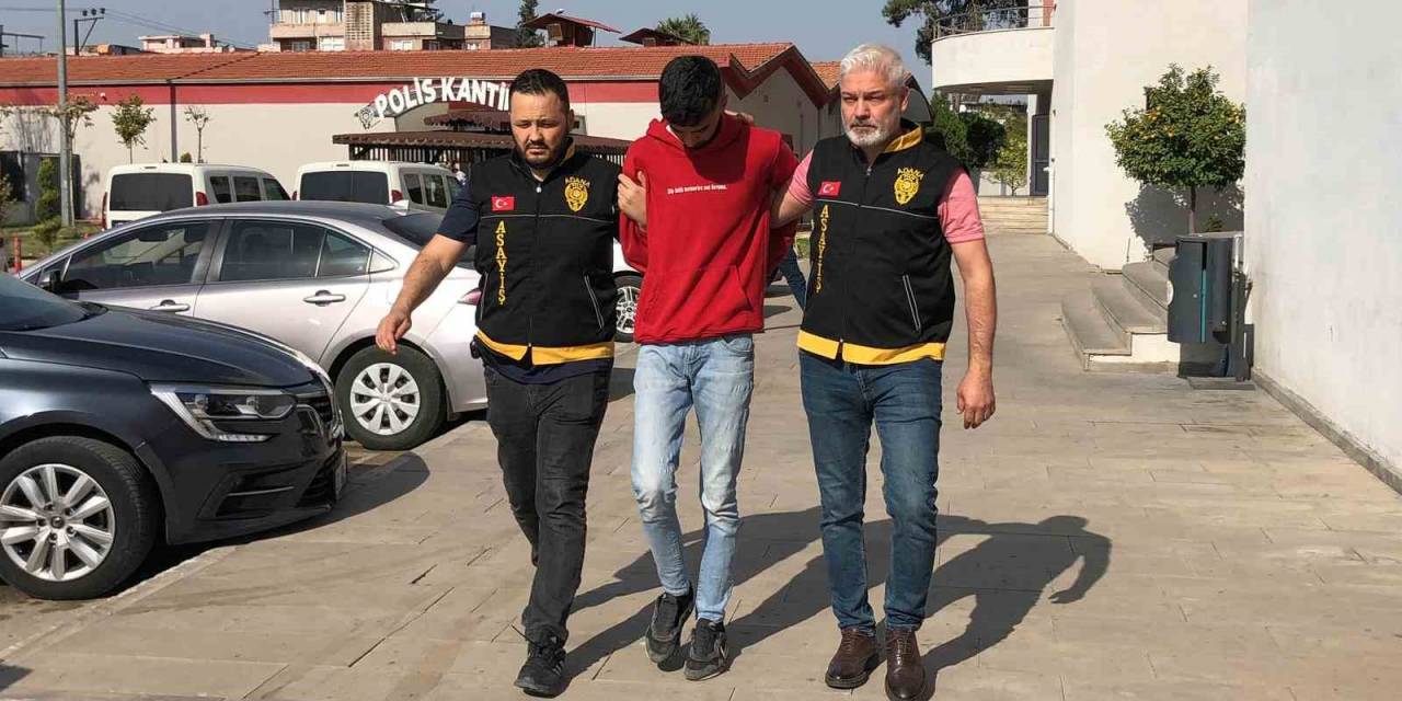 Teslim Etmediği Telefonları Satıp Otomobil Alan Kargo Çalışanı Tutuklandı