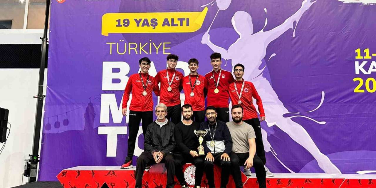 Samsunlu Sporcular Badmintonda Türkiye Şampiyonu Oldu