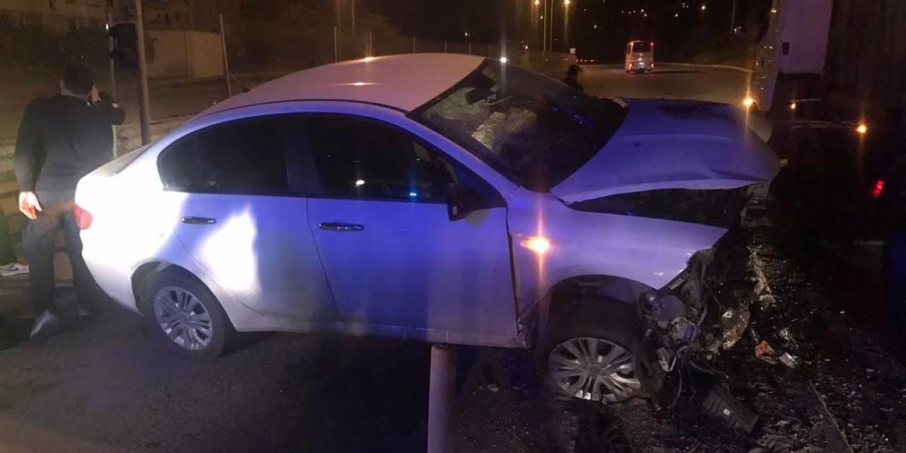 Hatay’da Trafik Kazası: 2 Yaralı