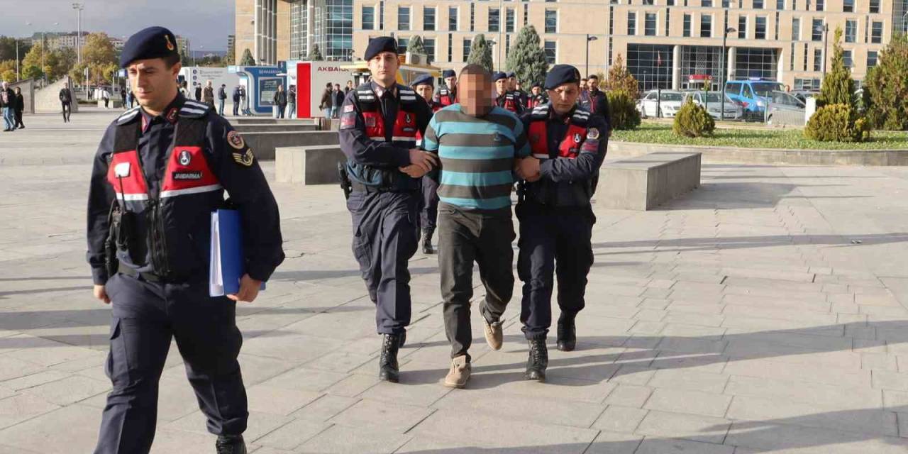 Kayseri’deki Kadın Cinayetinde Yeni Gelişme: Komşusu Ve 2 Oğlu Adliyede