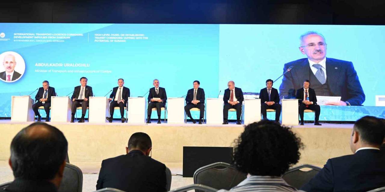 Bakan Uraloğlu: "Zengezur Koridoru’nu Ulusal Ağımıza Bağlamak İçin Yeni Bir Demiryolu İnşa Edeceğiz"