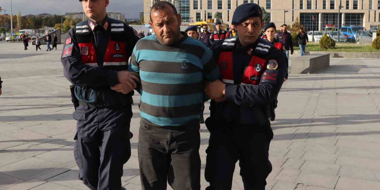 Cinayet Zanlısını Evinin Yönüne Giden Kan Lekeleri Ele Verdi