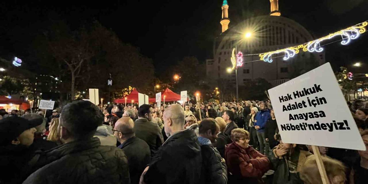 Avcılar’da “Anayasa Nöbeti” 7. Gününde Sona Erdi
