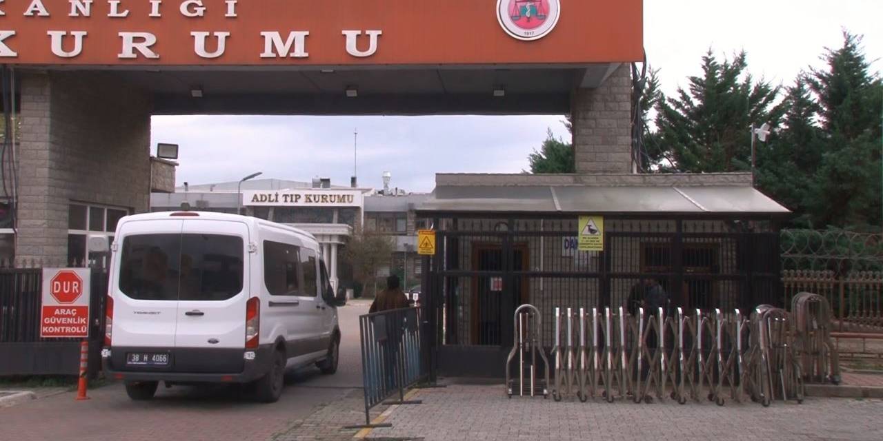 Ünlü Sunucu Metin Uca’nın Cenazesi Adli Tıp Kurumu’ndan Alındı