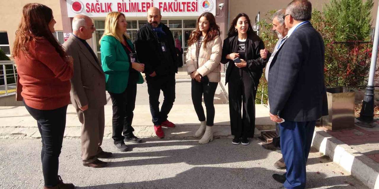 Üniversite Hayallerine 55’inden Sonra Kavuştular