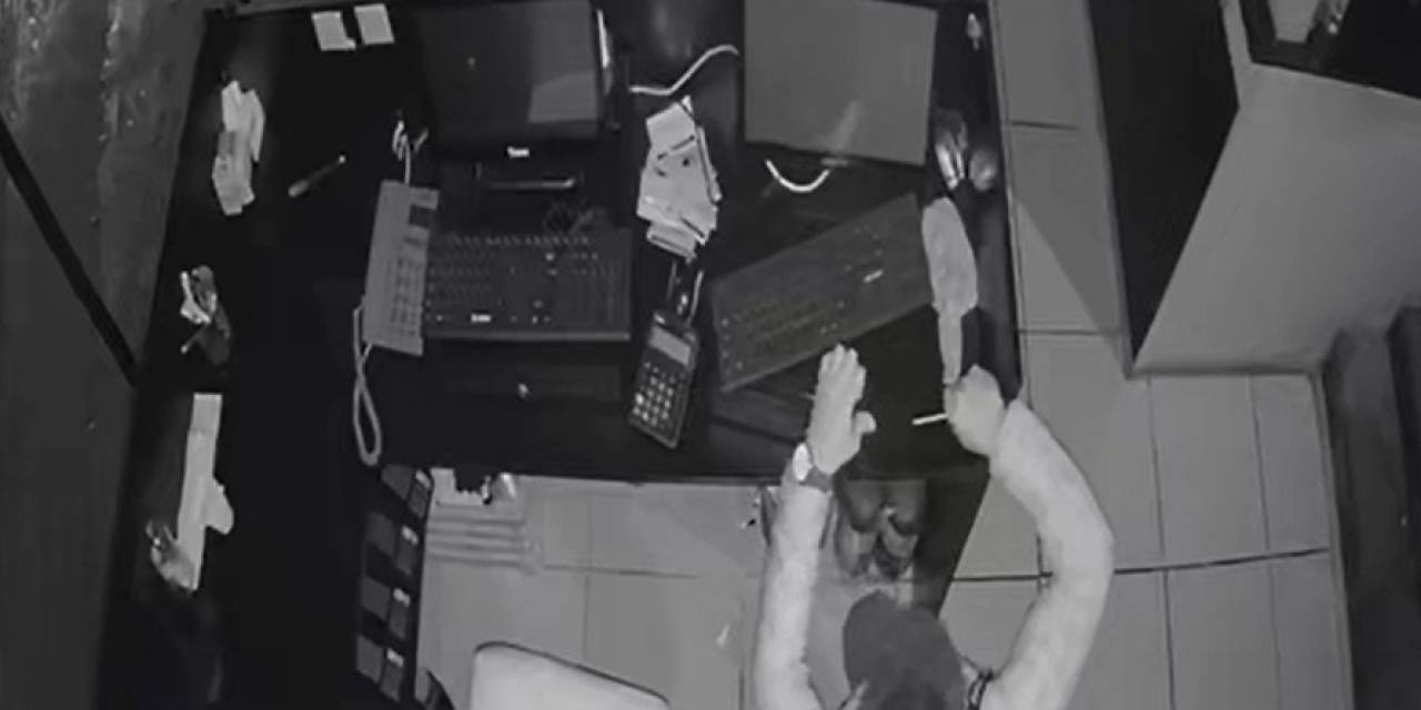 İzmir’de 8 İş Yerine Giren Suç Makinesi Hırsız Yakalandı: Dükkanları Böyle Soydu