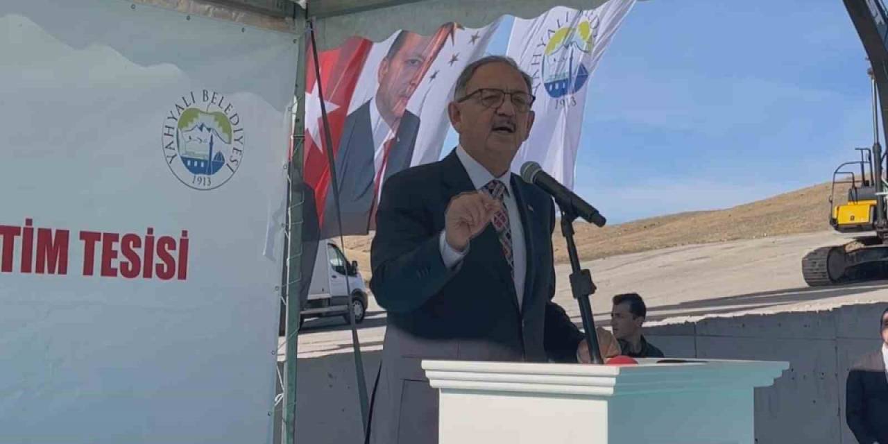 Bakan Özhaseki: "Türkiye’deki Fitne Örgütlerinin Hepsinin Canına Okuduk, Toprağa Gömdük"