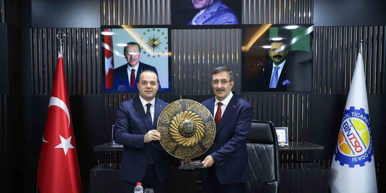 Cumhurbaşkanı Yardımcısı Yılmaz, Bintso Başkanı Çintay İle Bir Araya Geldi