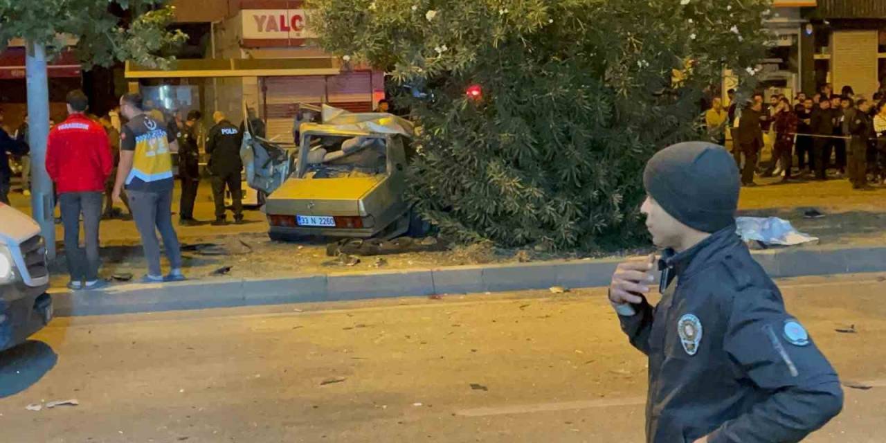 Adana‘Da Ağaca Çarpan Otomobil İkiye Bölündü: 3 Ölü, 2 Yaralı