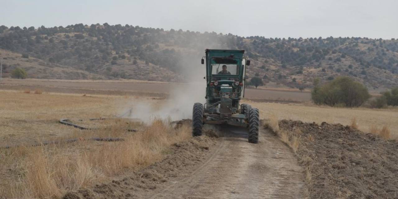 Beylikova’daki 25 Mahallenin Yolları Onarıldı