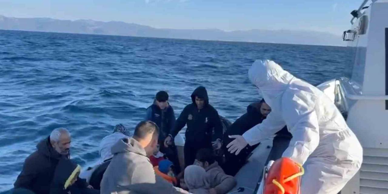Yunan Sahil Güvenlik Ölüme Terk Ediyor, Türk Sahil Güvenlik Kurtarıyor