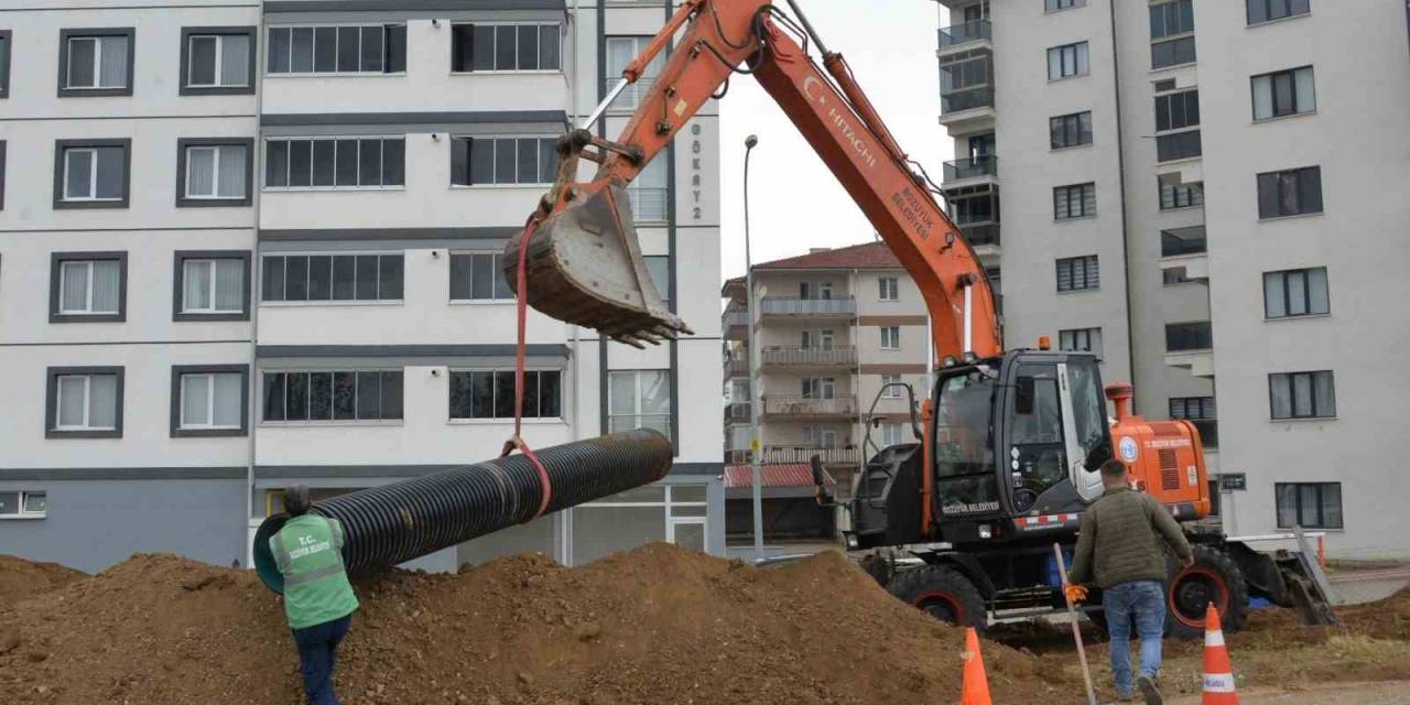 Bozüyük’te Alt Yapı Çalışmaları Kesintisiz Olarak Devam Ediyor