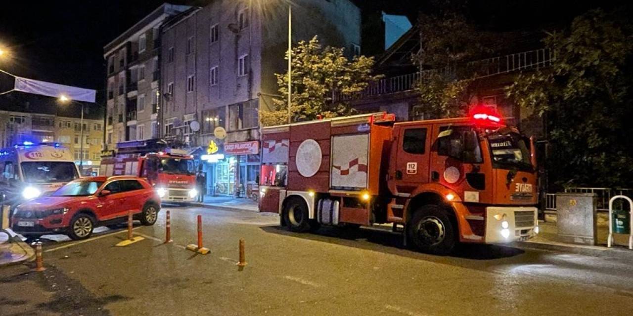 Eski Muratlı Öğretmenevi Binasında Yangın