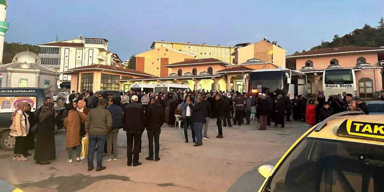 Emet’te 44 Kişilik Umre Kafilesi Kutsal Topraklara Uğurlandı