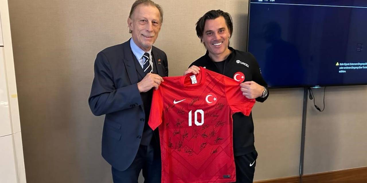 Christoph Daum’dan Almanya’daki A Milli Futbol Takımı’na Ziyaret