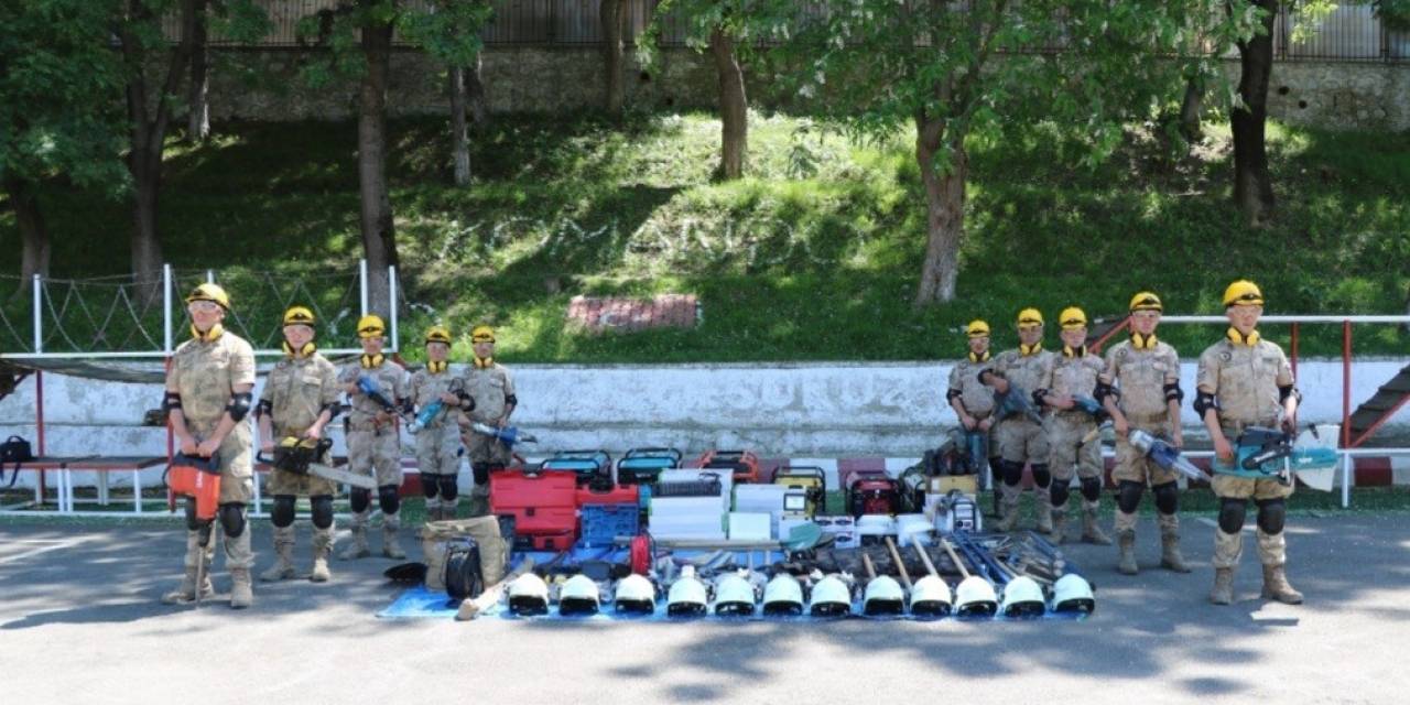 Jak Timine Doğal Afetlerde Arama Kurtarma Kursu