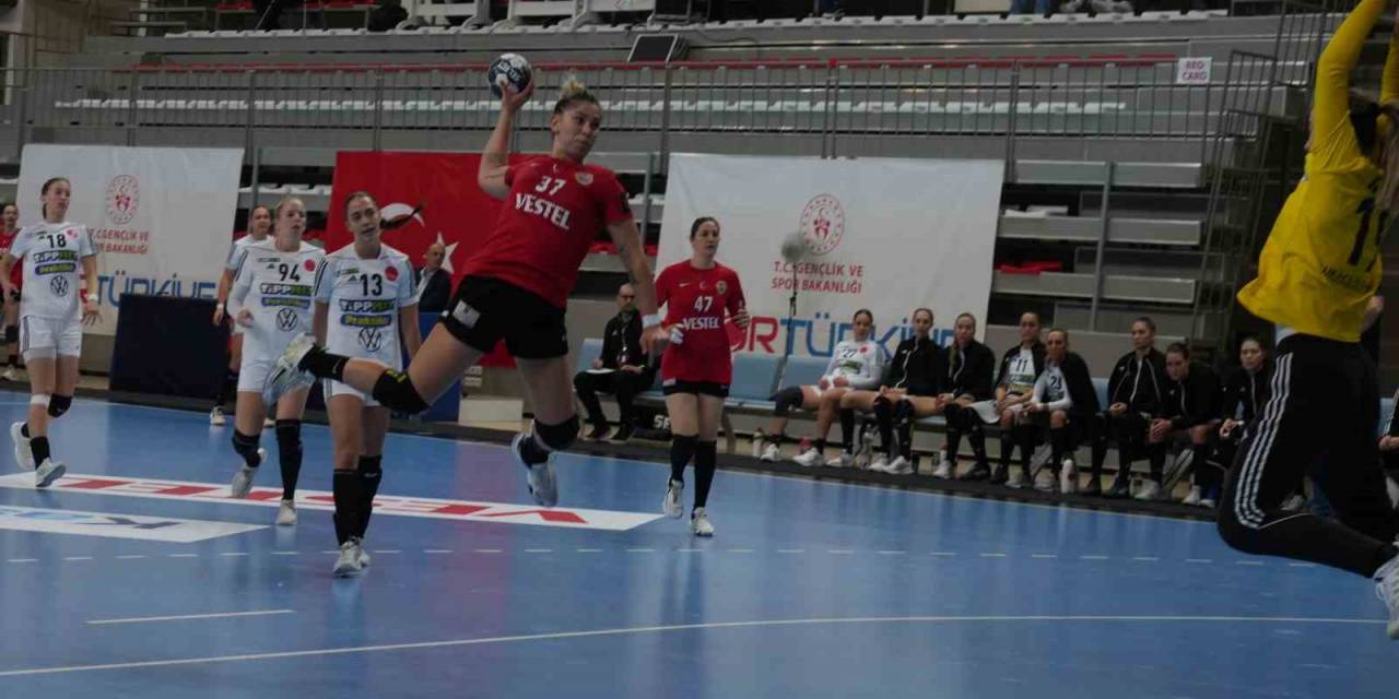 Kastamonu Belediyespor Avrupa’ya Veda Etti