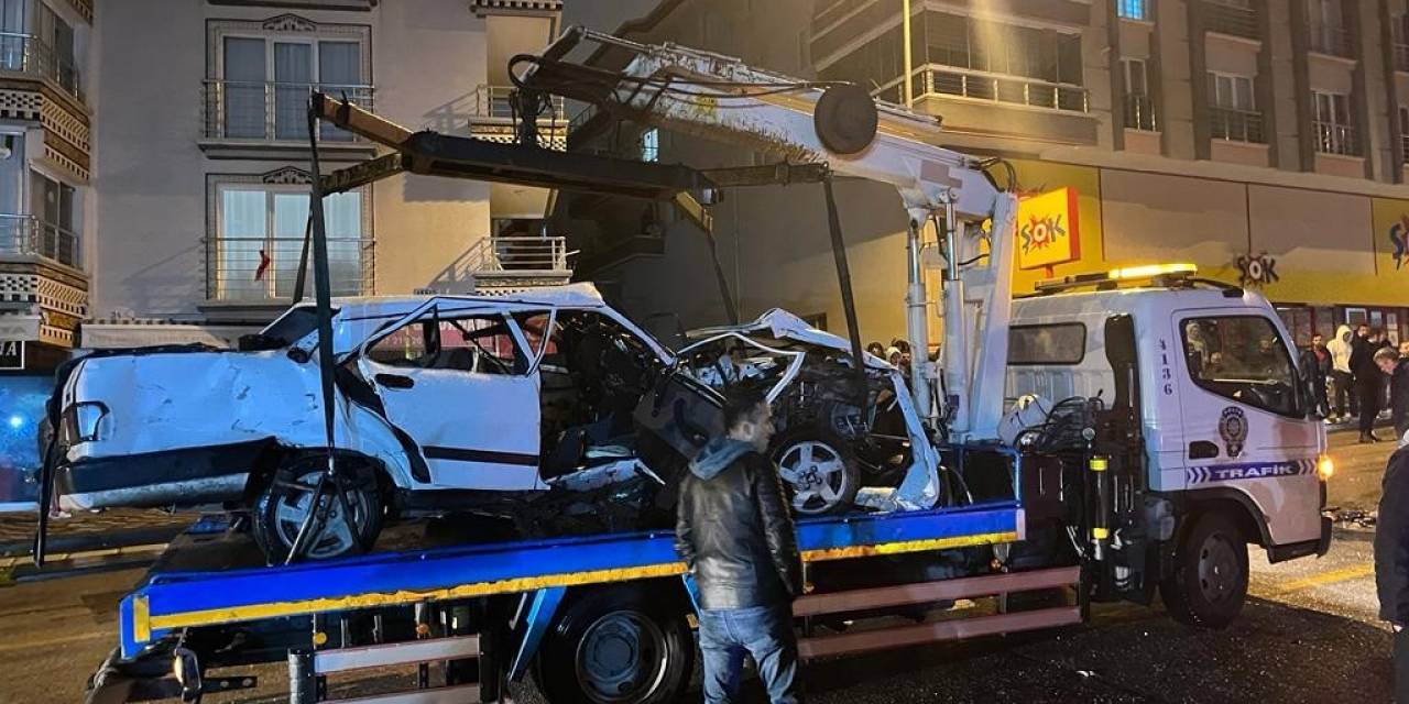 Ankara’da Trafik Kazası: 5 Yaralı