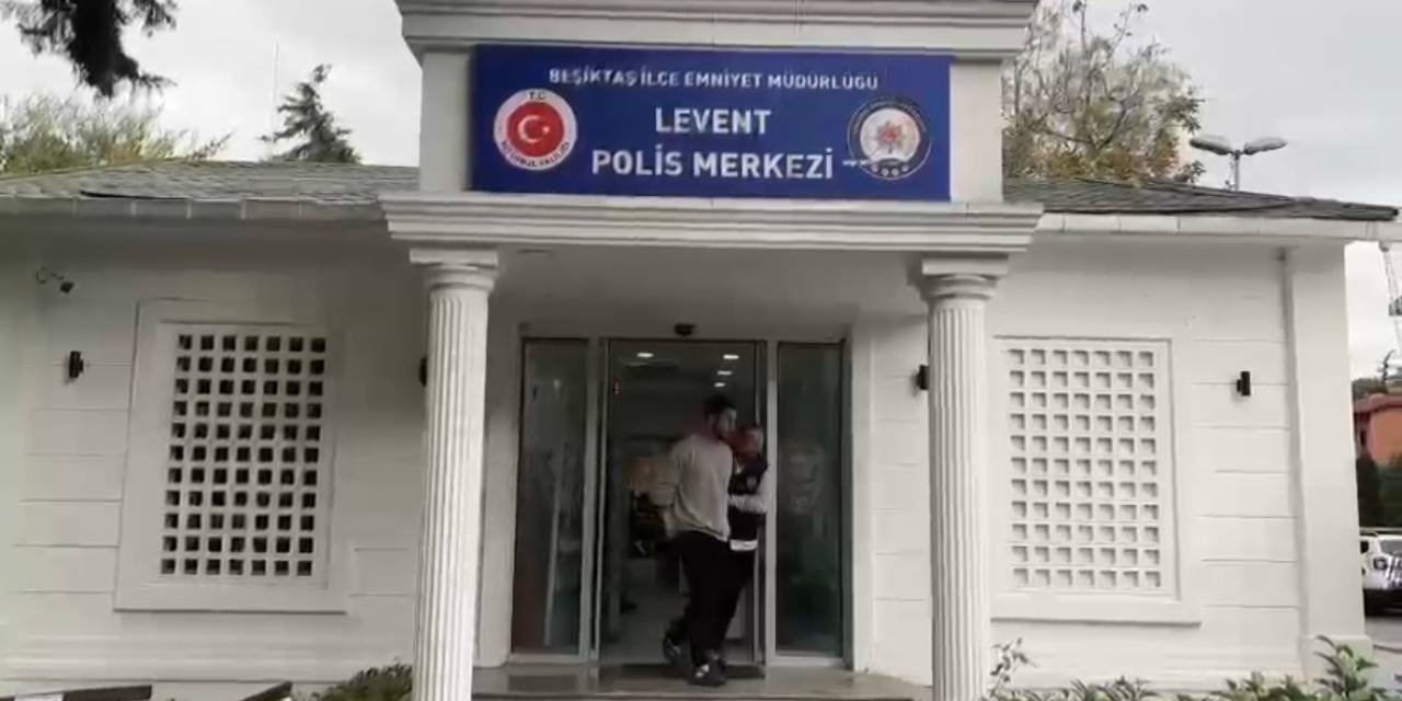 Beşiktaş’ta Akılalmaz Uyuşturucu Zulası Kamerada: Telli Düzenekten Esrar Fışkırdı