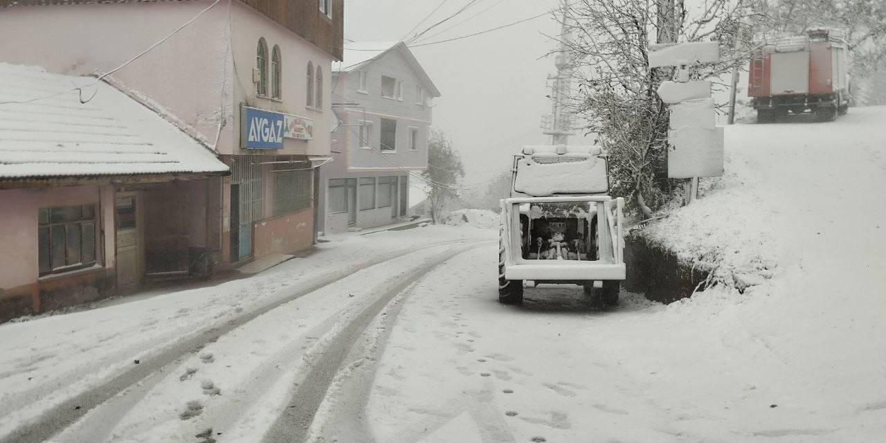 Sakarya’nın Yüksek Kesimleri Beyaza Büründü