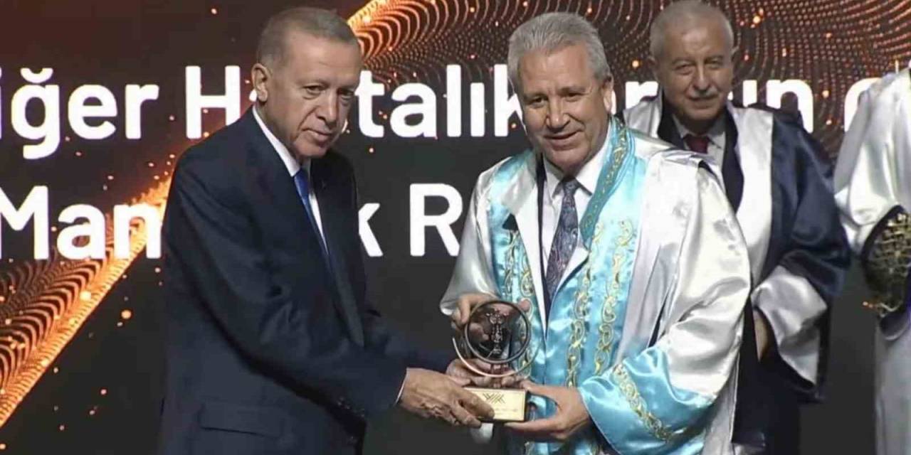 Rektör Prof. Dr. Budak, Başarı, Bilim Ve Teknoloji Dolu 6 Yılı Geride Bıraktı