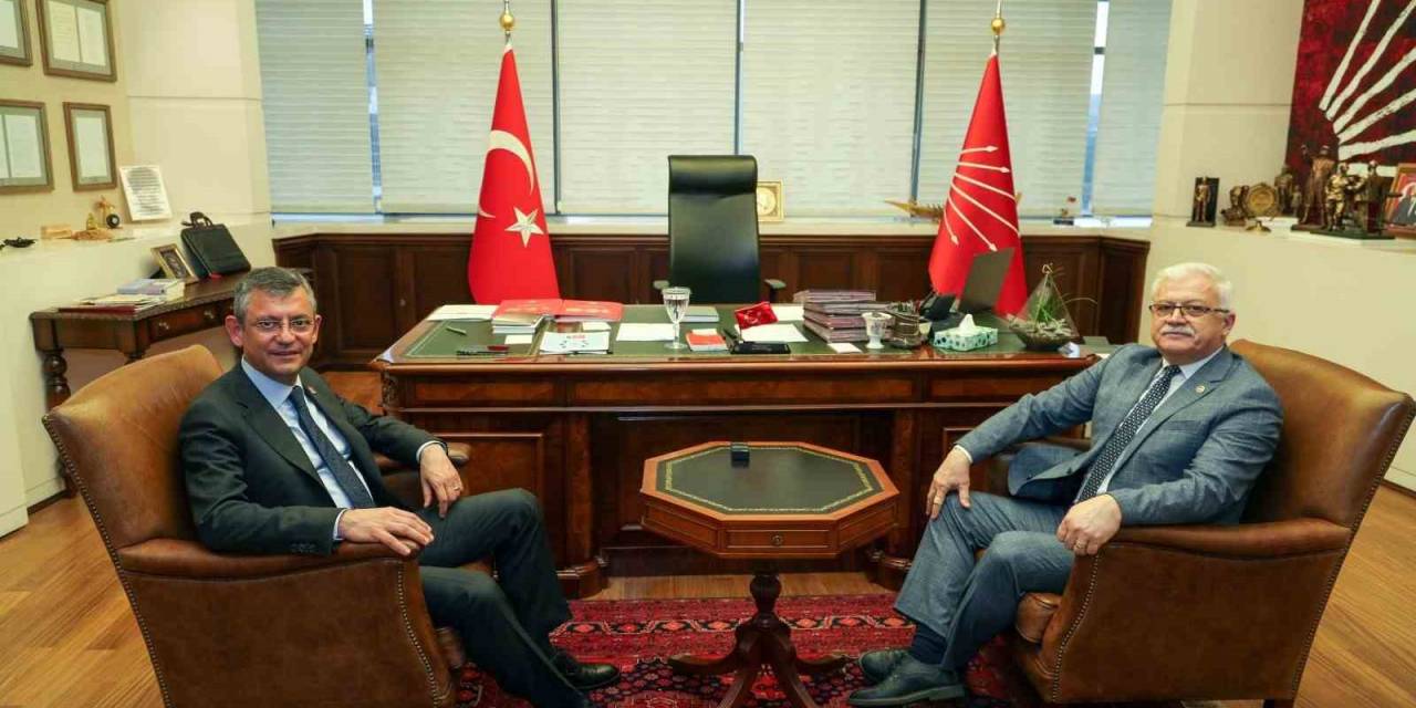 Başkan Deveciler Ve Chp Genel Başkanı Özgür Özel Genel Merkezde Buluştu