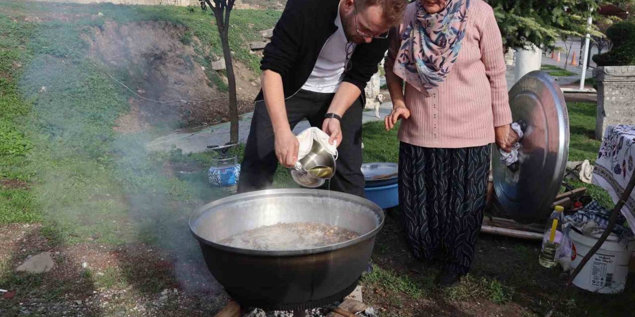 Ünlü Şef Tarihi Kentte Konuralp Pilavı Yaptı